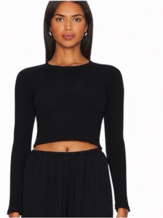 DONNI. Tops - Donni Long Sleeve Croppef Top in Black Size Medium